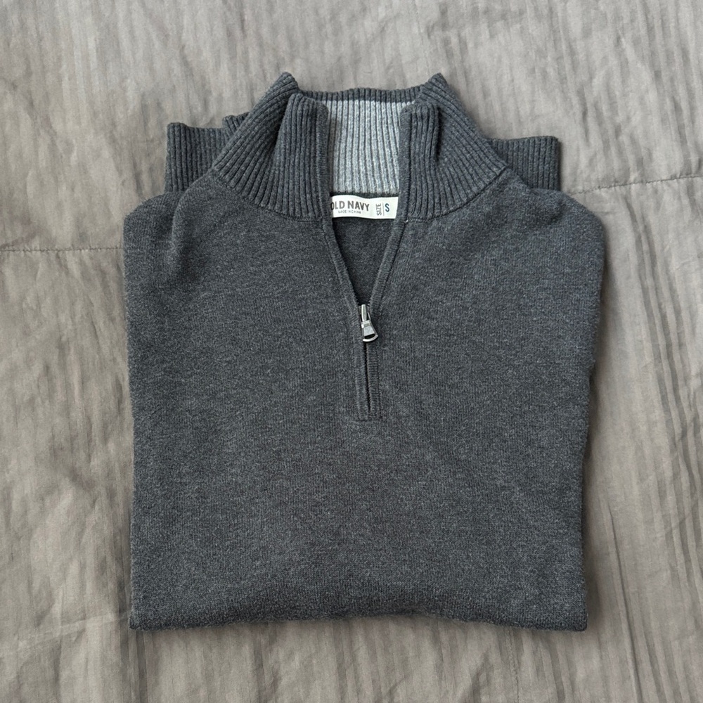🔻CLOSET SALE: EVERYTHING MUST GO🔻 Old Navy Men's Charcoal Zip-Up Sweater